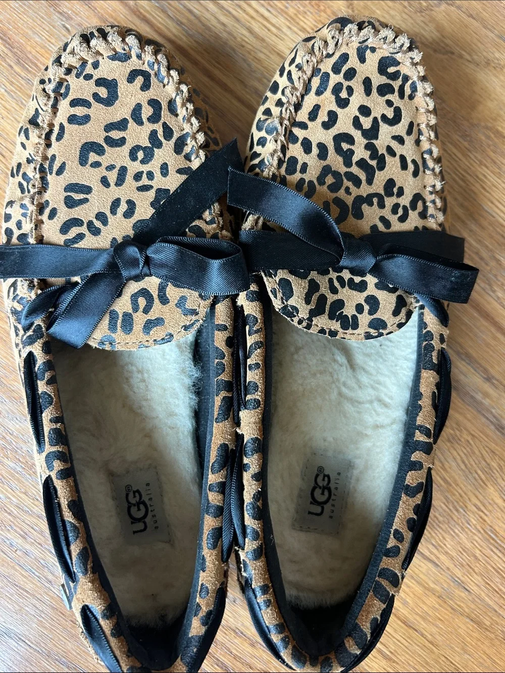 UGG leopard slippers. Worn less than 3 times.